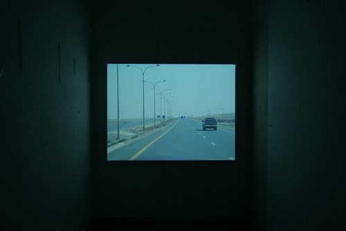Film som visar bilväg i Jordanien
